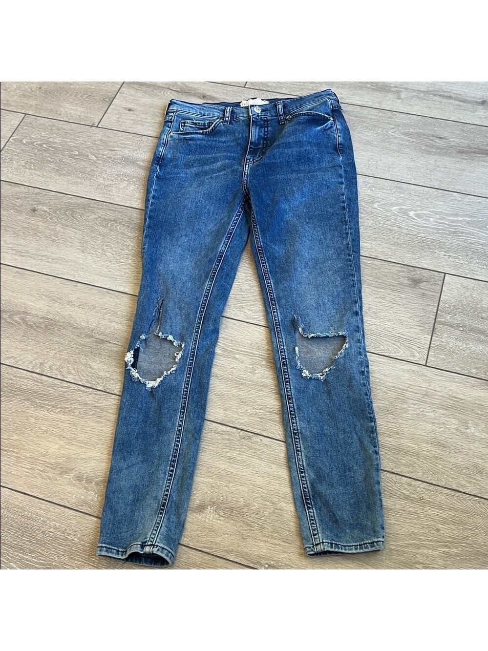Free People Classic Blue Denim busted knee ankle length skinny jeans size 28